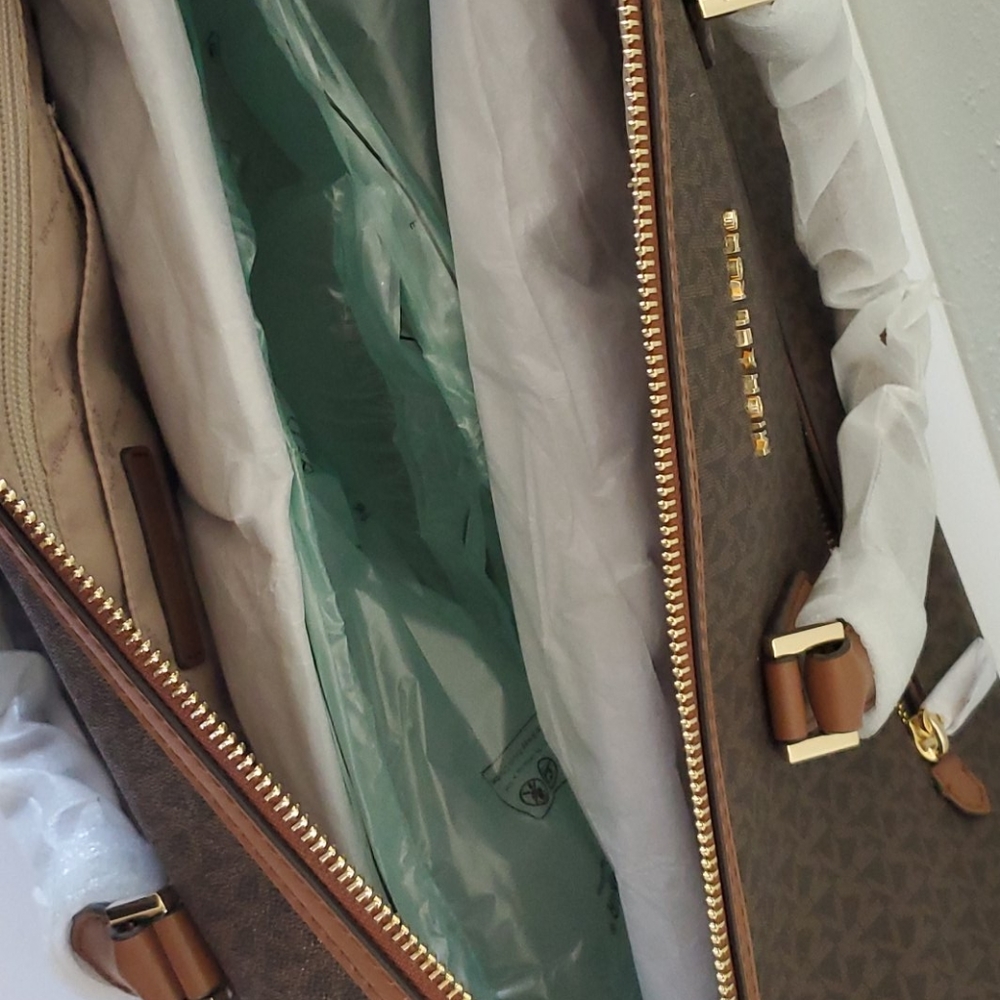 🆕️ MICHAEL KORS Travel XL Duffle Brown - Picture 7 of 10
